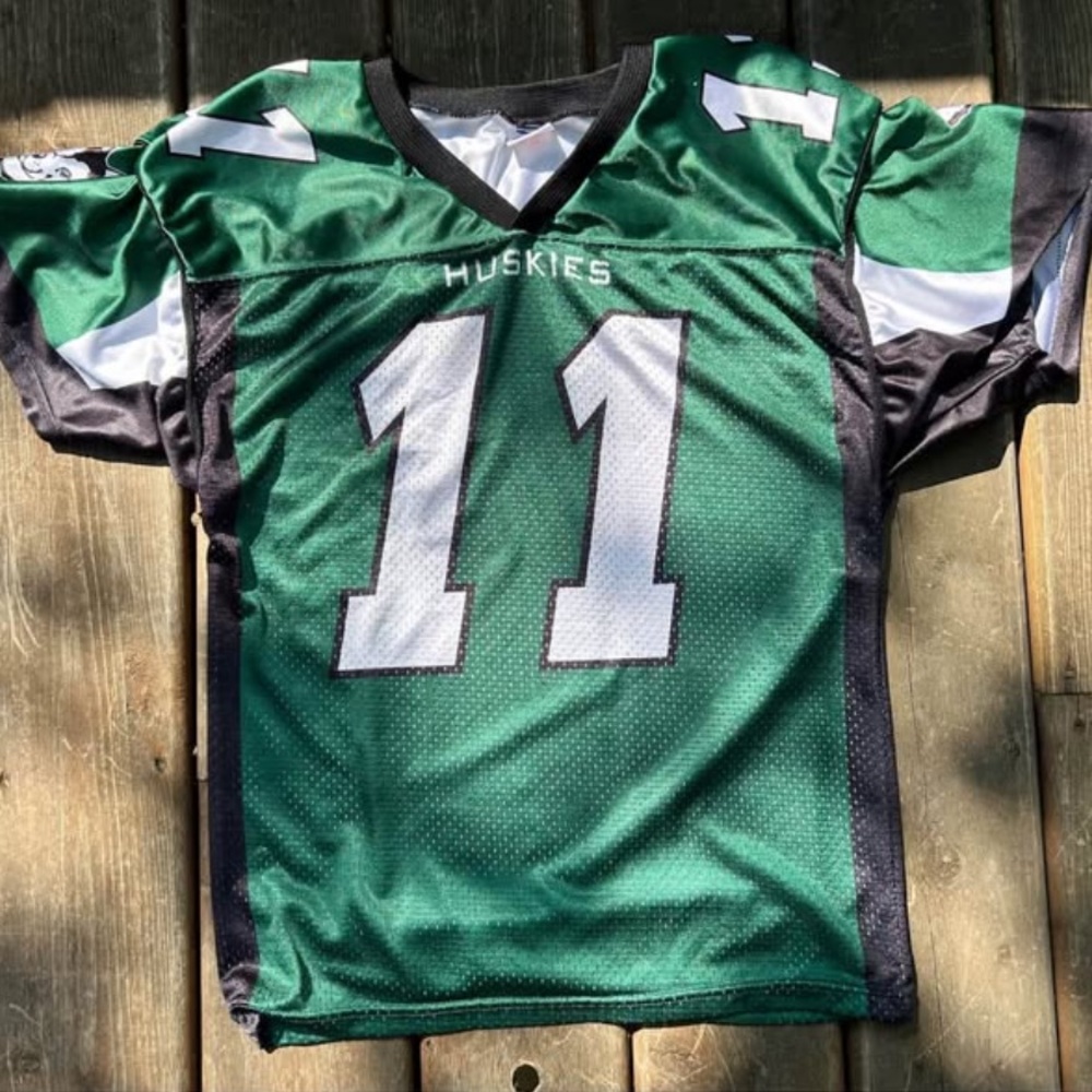 Usask — U of S — University of Saskatchewan — size small unisex football jersey